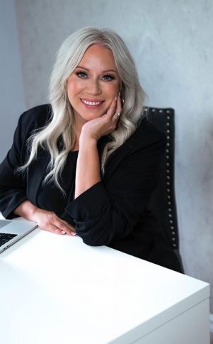 Heather Shtuka Author